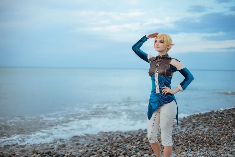 Косплей Сэры из Dragon Age: Inquisition